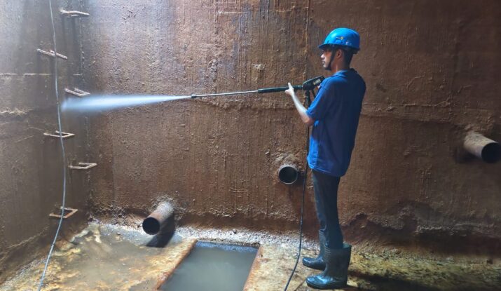 India Tank Cleaners performing commercial tank cleaning in Chennai offices