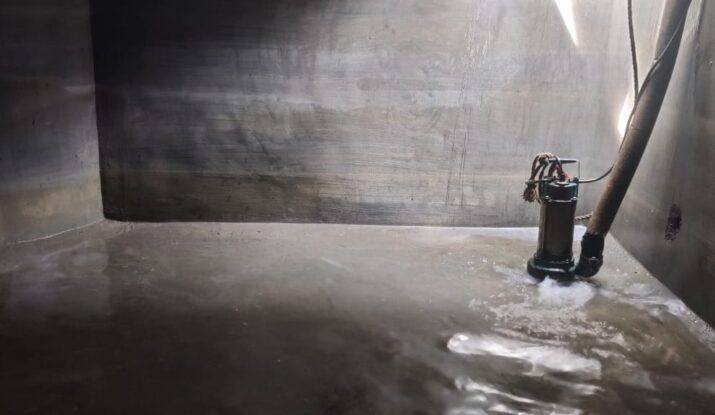 India Tank Cleaners team providing emergency tank cleaning service in a Chennai apartment complex.