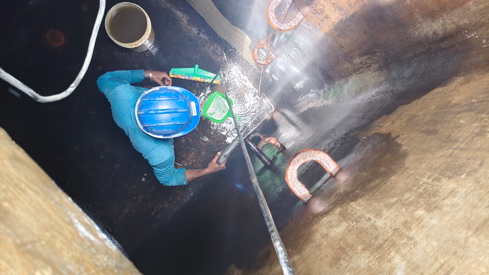 industrial tank cleaning service