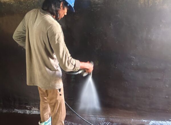 The Essential Guide to Commercial & Industrial Water Tank Cleaning Chennai & Tamil Nadu
