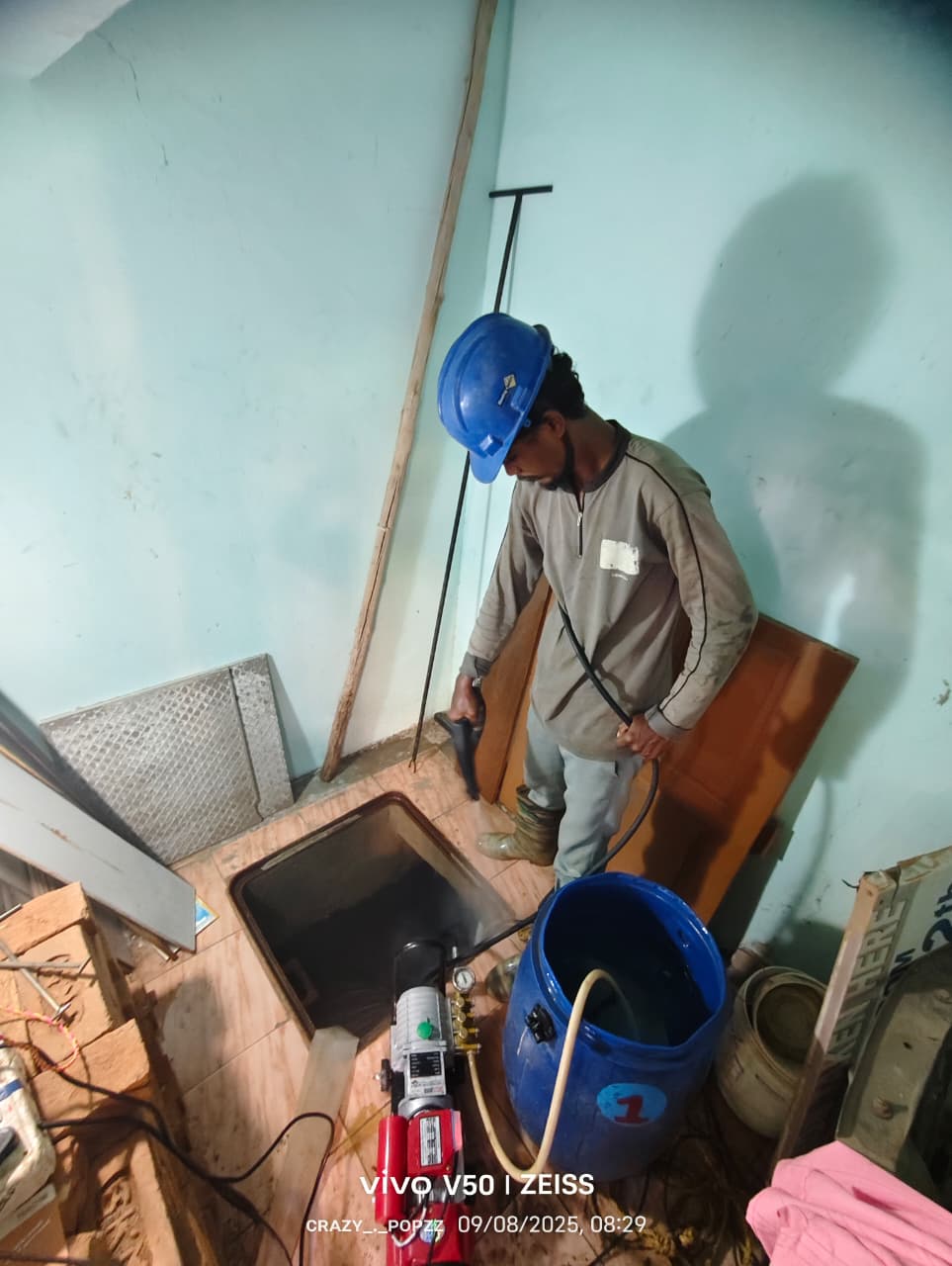 Water Tank Cleaning in Shollinganallur Water tank cleaning in Shollinganallur, Tank cleaning service in Shollinganallur, Overhead tank cleaning Shollinganallur, Sump cleaning service Shollinganallur, India Tank Cleaners
